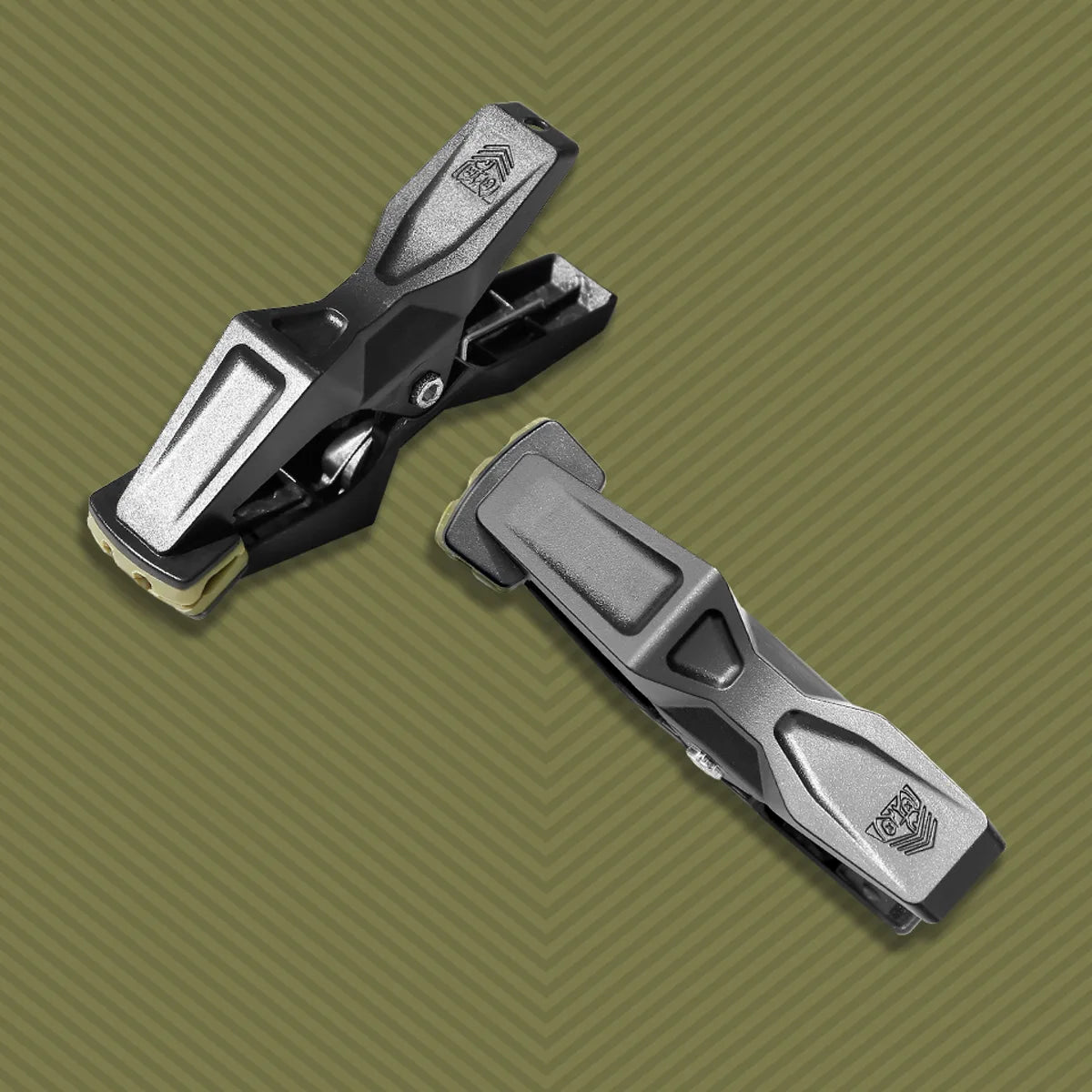 Hardwire Hangers wide grip handles close up