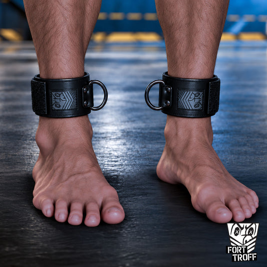 Neo Ankle Restraints buckled on both ankles with D-rings, Fort Troff