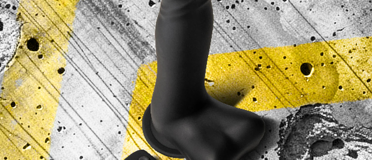 Tunnel Twister Thrusting Dildo