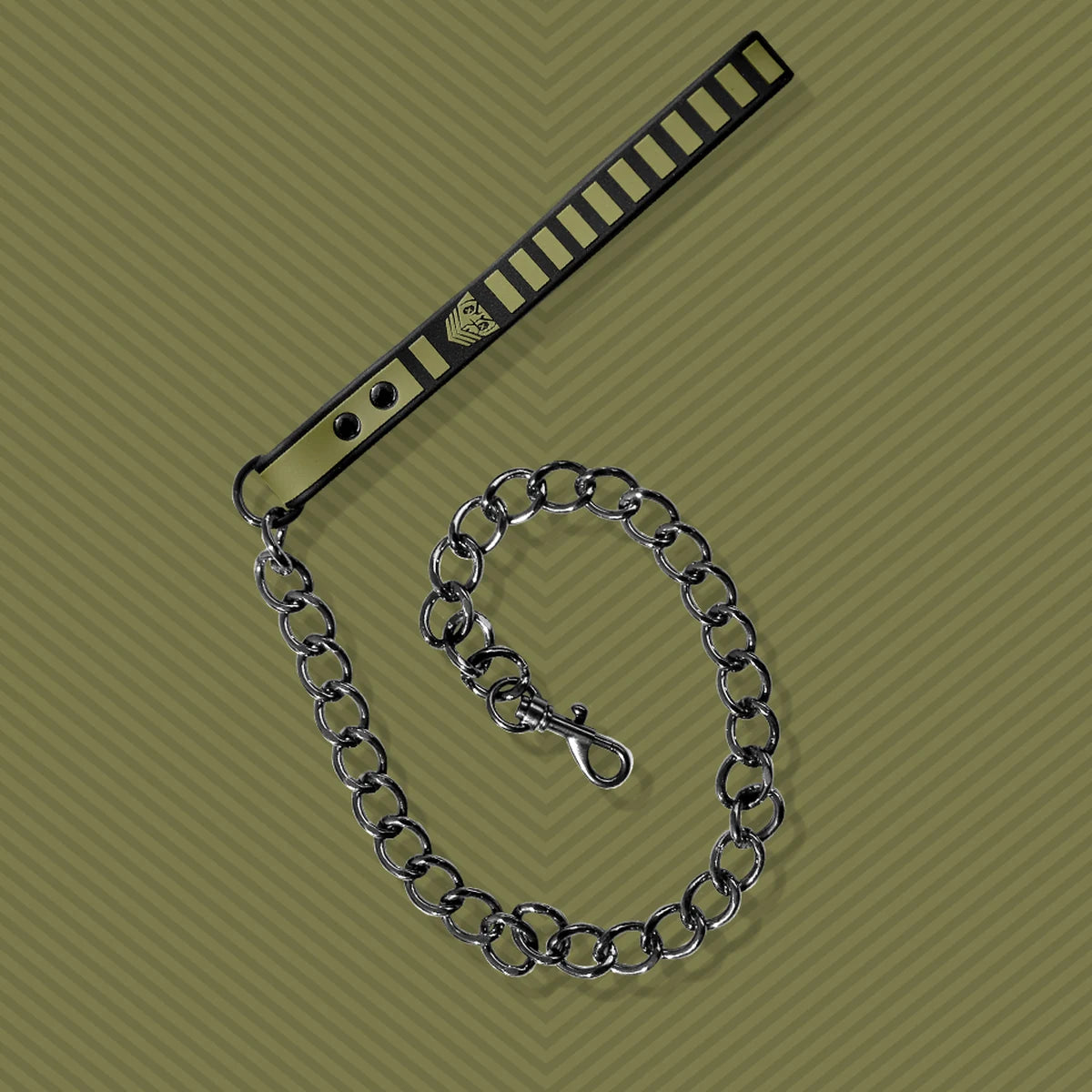 Tactical Leash chain detail