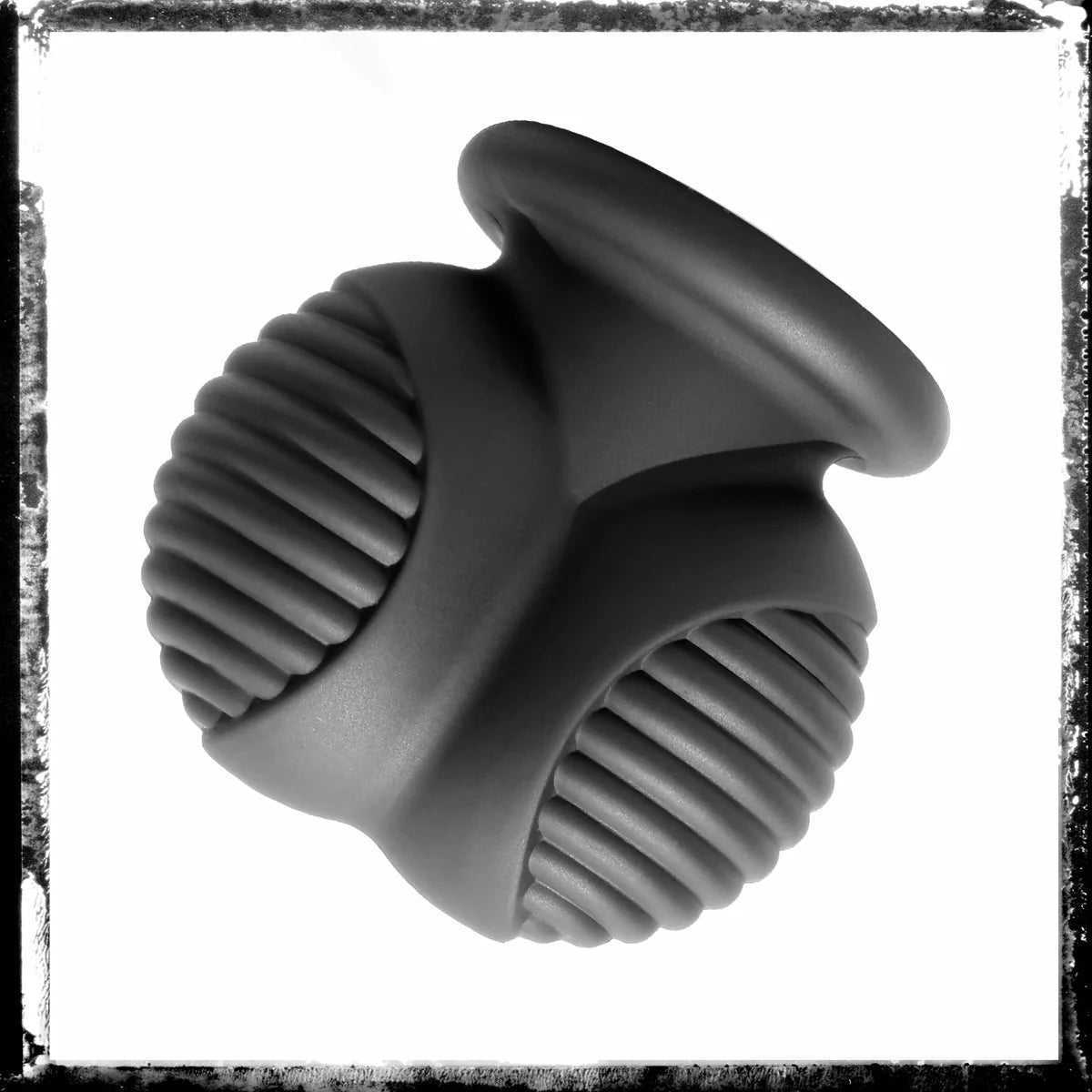 Ball Bunker 2-in-1 ball armor angled side view, Fort Troff