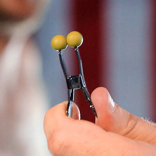 Captive Grip Stainless Steel Nipple Clamps video, clamps in use, Fort Troff